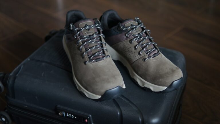 Comfortable travel shoes